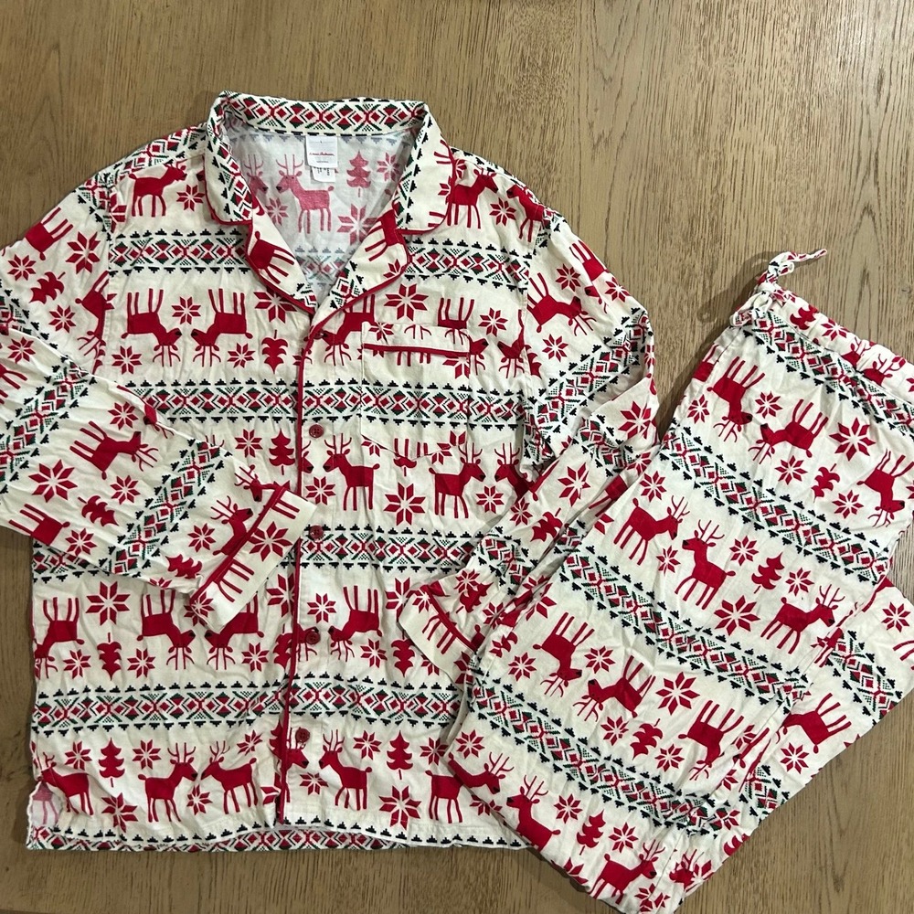 Hanna Andersson Adult Christmas Red Reindeer Print Pajamas Size Large